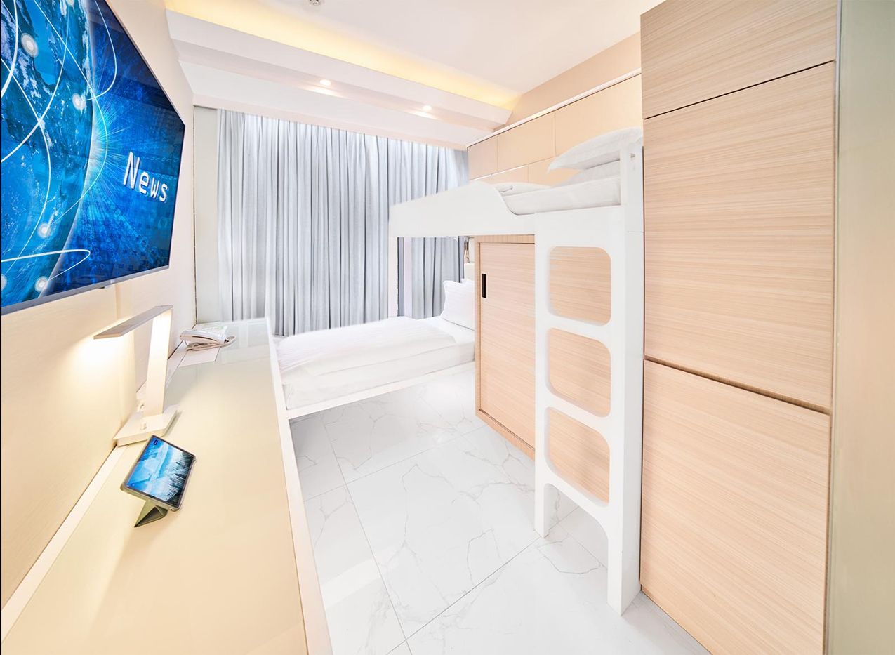 ICTKWiSmart bunk bed wide shot